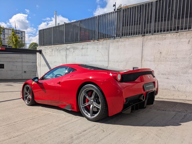 Ferrari 458 Speciale thumbnail 13