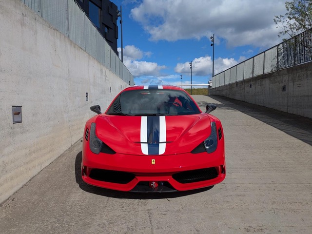 Ferrari 458 Speciale thumbnail 17