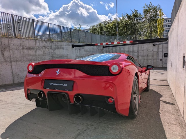 Ferrari 458 Speciale thumbnail 18